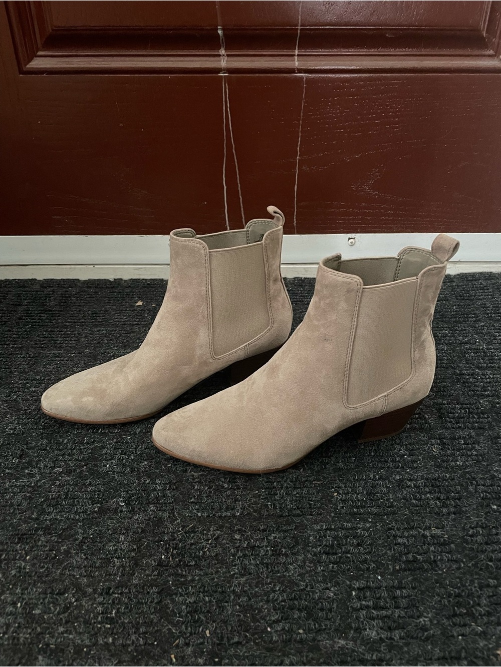 Women's Suede Chelsea Ankle Boots in Light Taupe